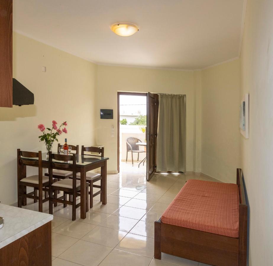 Sandy Suites Kalamaki Extérieur photo
