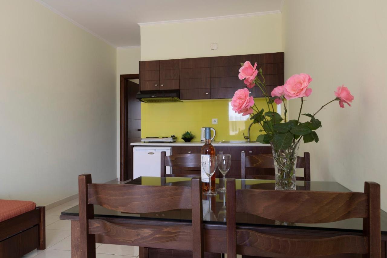 Sandy Suites Kalamaki Extérieur photo